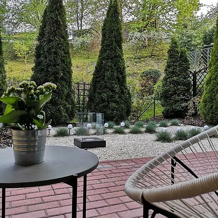 Tarasy Gdyni Z Ogrodkiem *