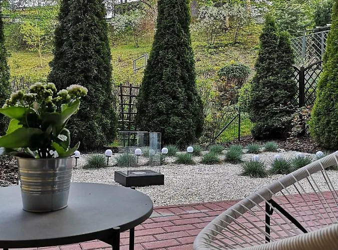 Tarasy Gdyni Z Ogrodkiem *